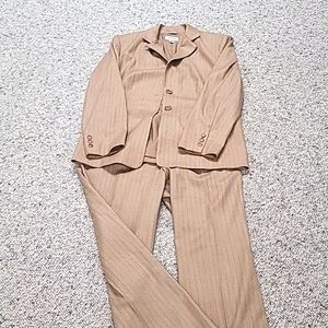 Ladies pantsuit